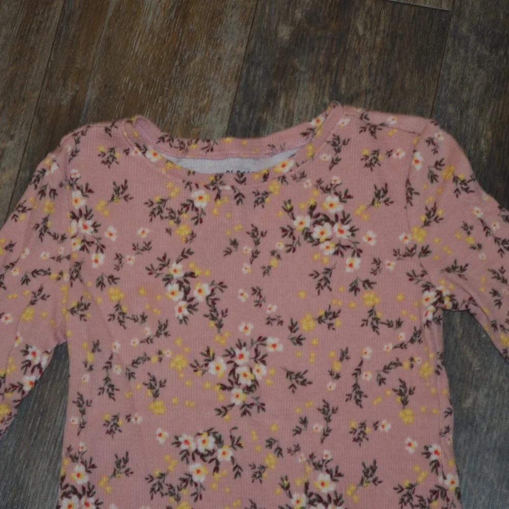 Old Navy - Pink Thermal with Flowers